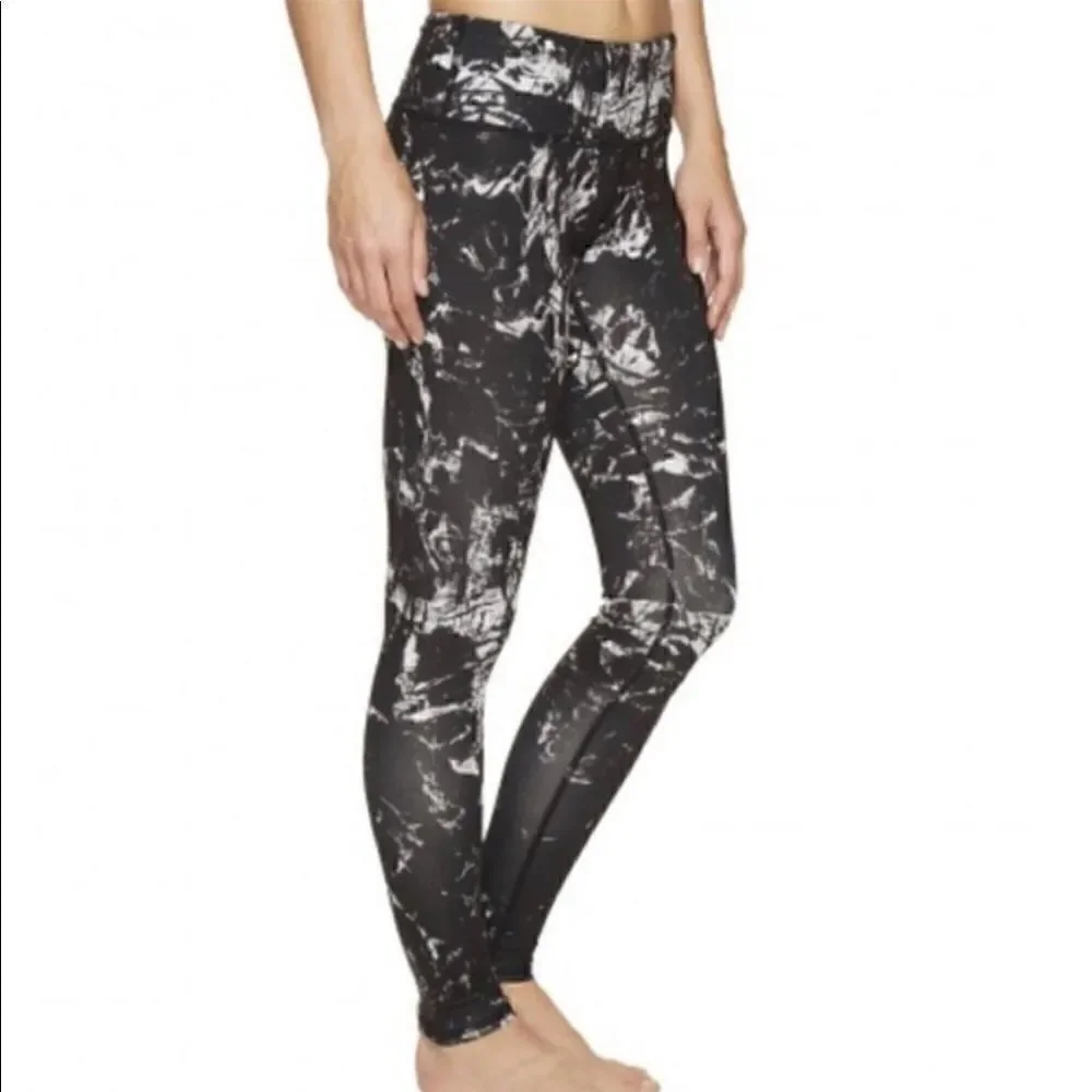 Euc Alo Yoga airbrush tech lift leggings black magma size xs